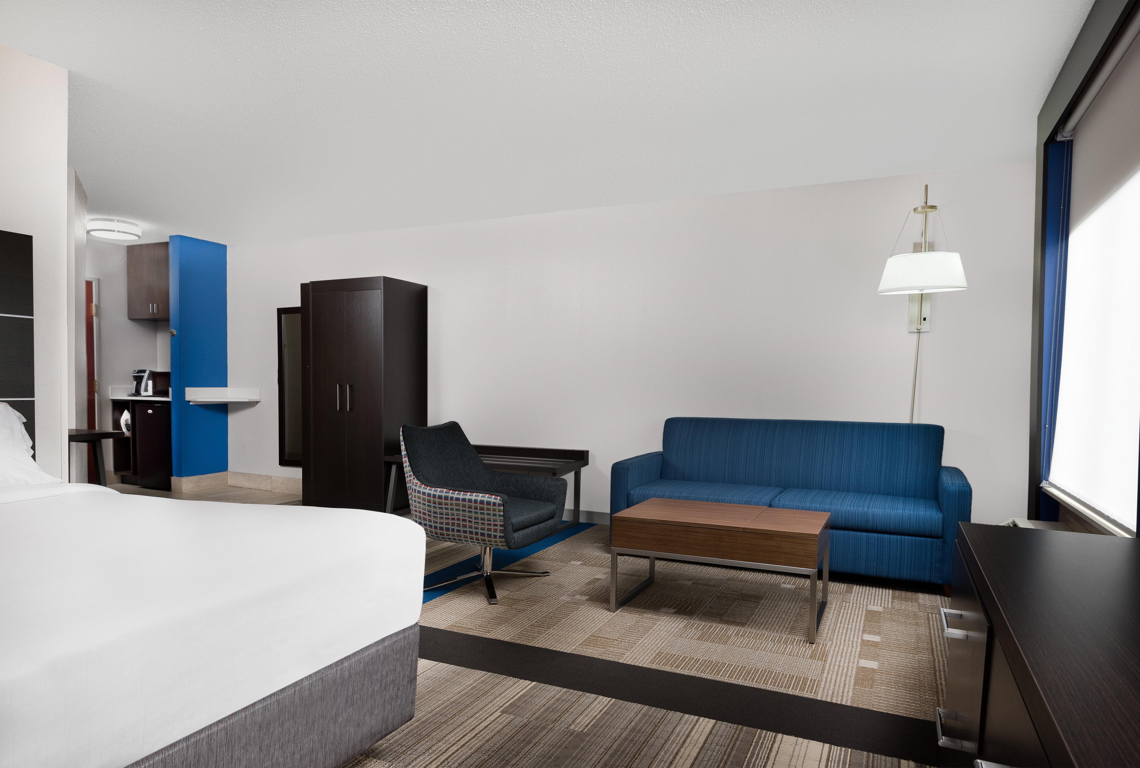Holiday Inn Express Hillsville By Ihg Exterior photo