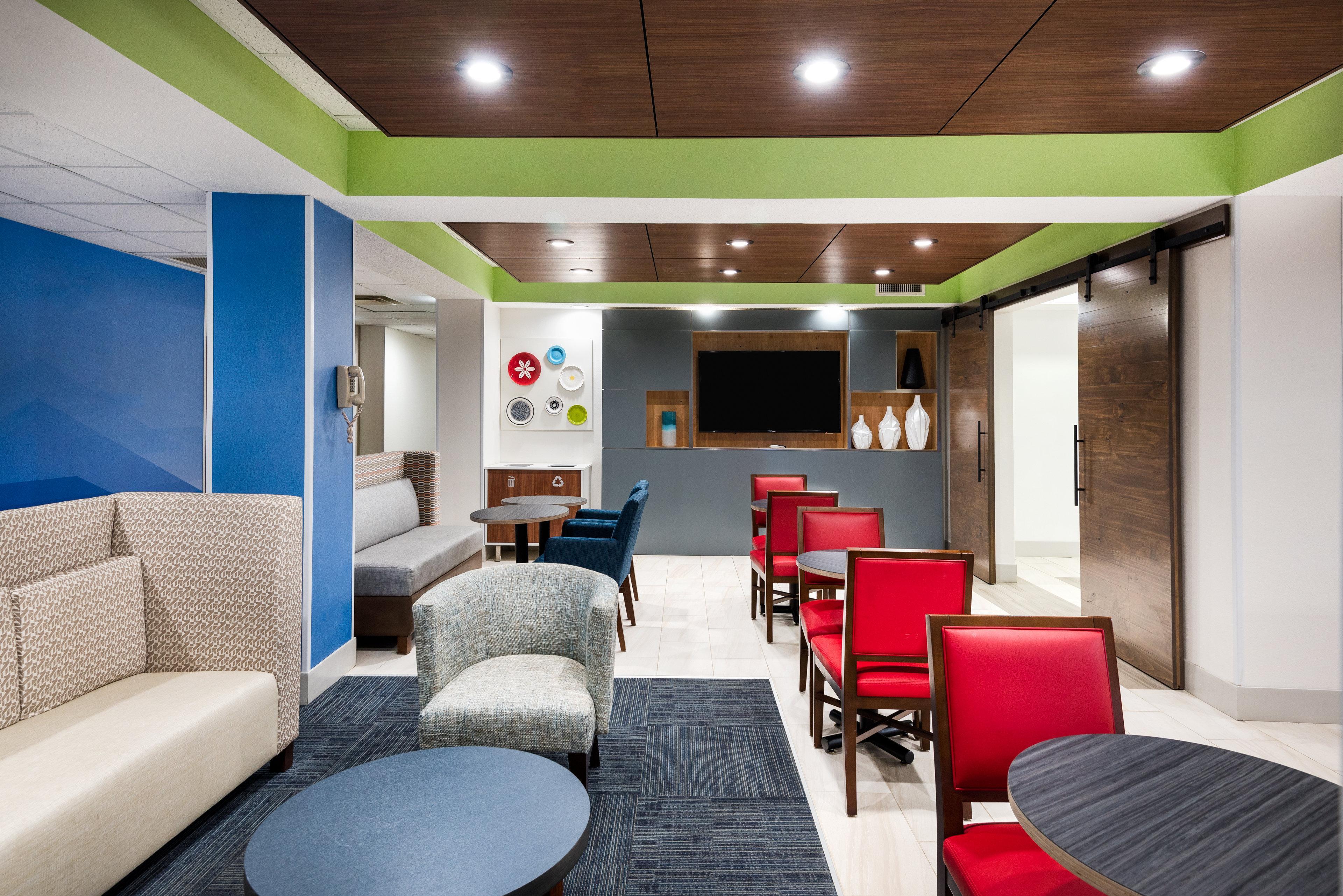Holiday Inn Express Hillsville By Ihg Exterior photo